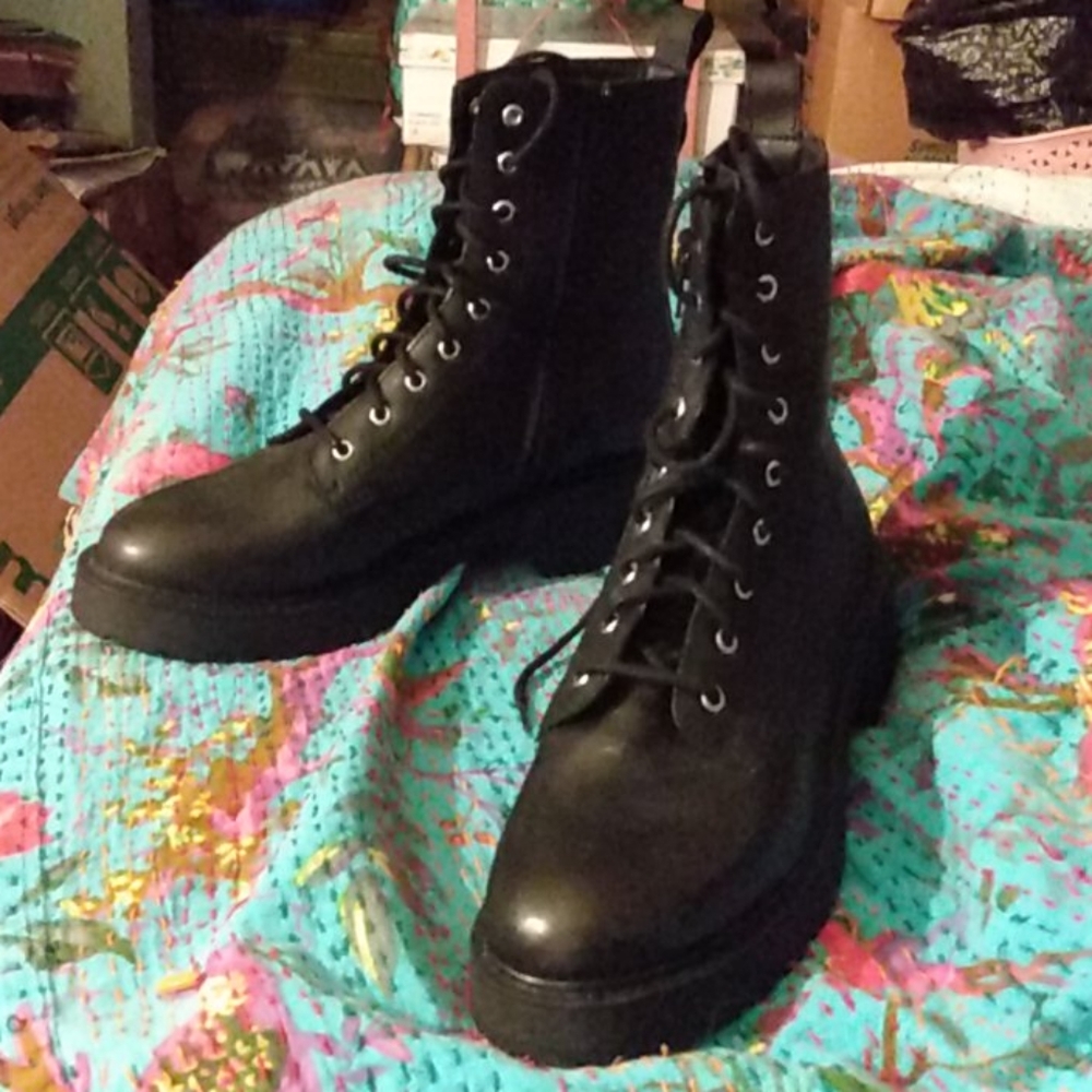 STEVE MADDEN combat boots leather size 10